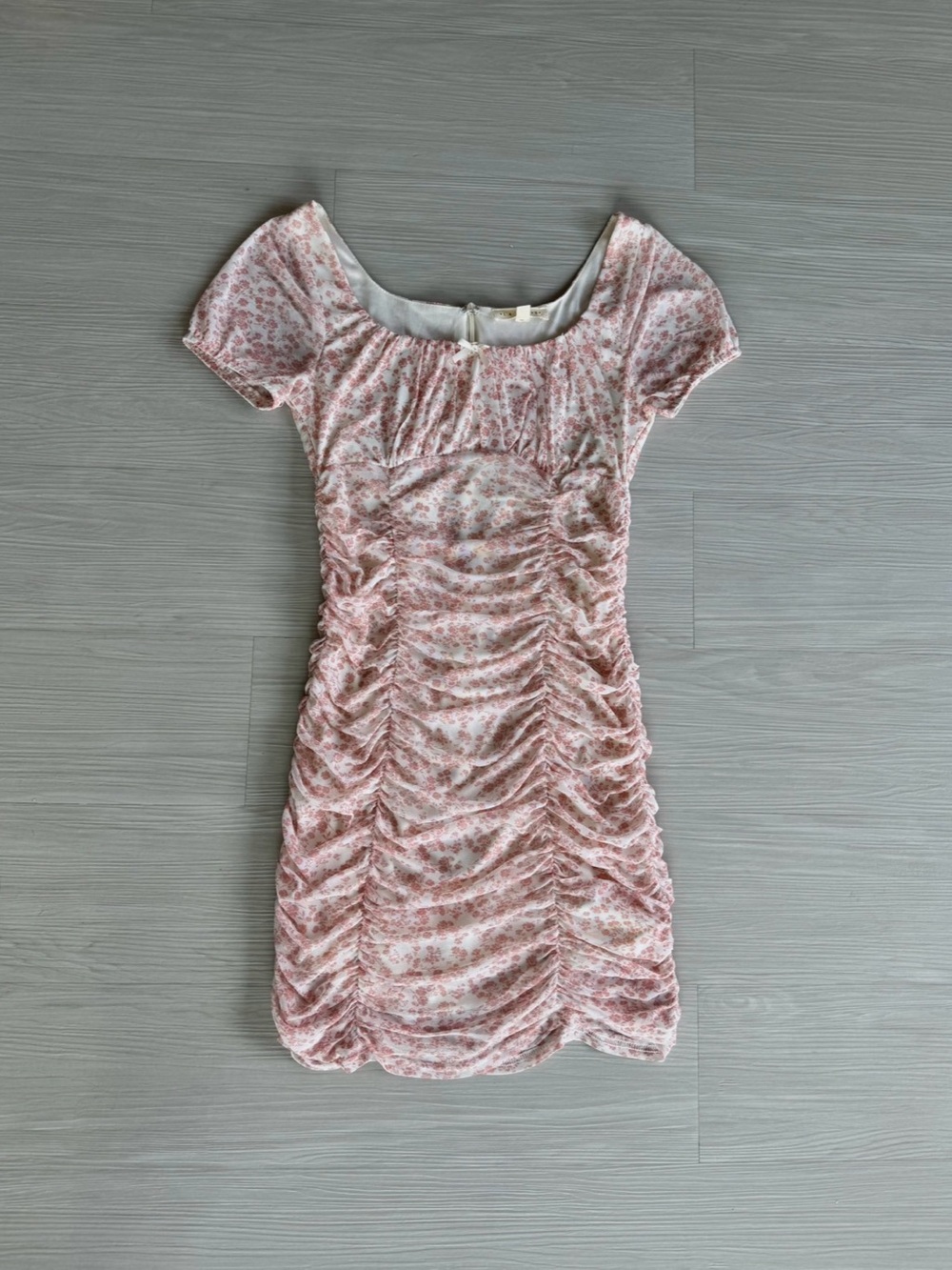 La Hearts Pink Floral Ruched Mini Dress